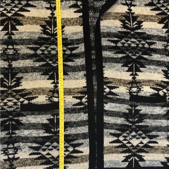 Knit Aztec Design O/S Fringed Poncho/Cape/Kimono, Black/Cream - Picture 4 of 6